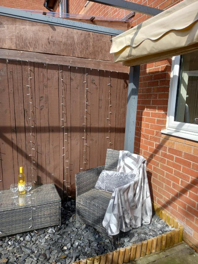 Twin Room In Prescot Homestay エクステリア 写真