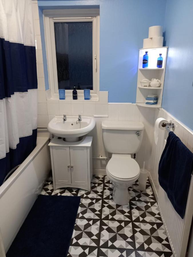 Twin Room In Prescot Homestay エクステリア 写真
